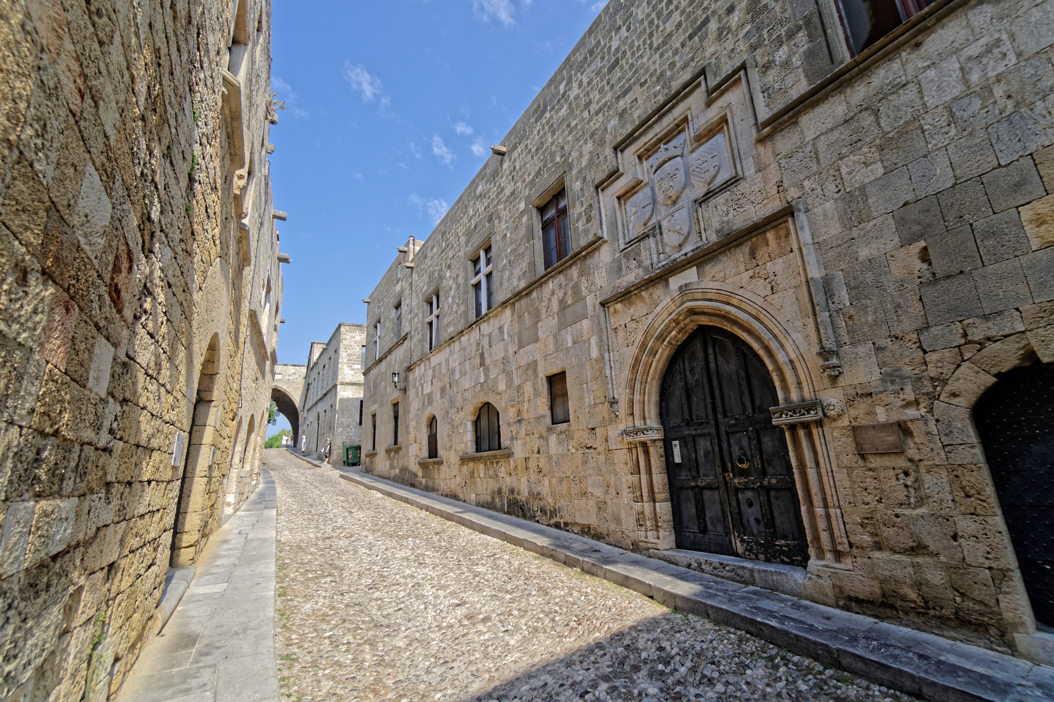 Sony E 10-18mm F4 OSS sample photo. Old rhodes - knights street photography