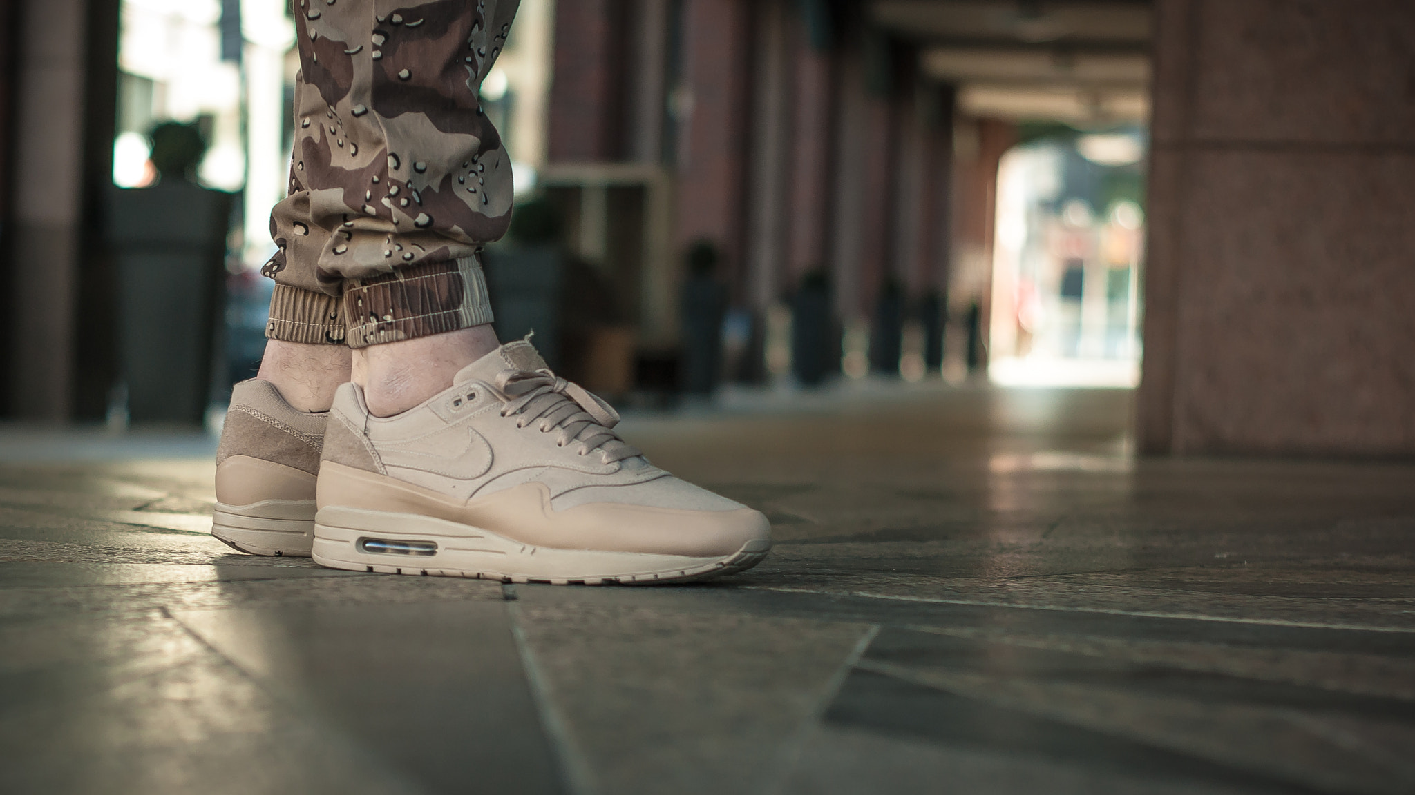 Sony Alpha DSLR-A290 + Minolta AF 50mm F1.7 New sample photo. Nike air max 1 "patch pack"  photography
