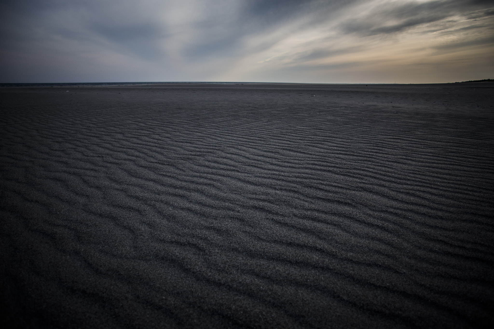 Canon EF 20-35mm F3.5-4.5 USM sample photo. Wind ripple photography