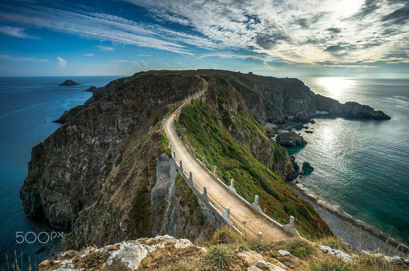 Sony Alpha NEX-6 + Sony E 10-18mm F4 OSS sample photo. 15 - route to little sark photography