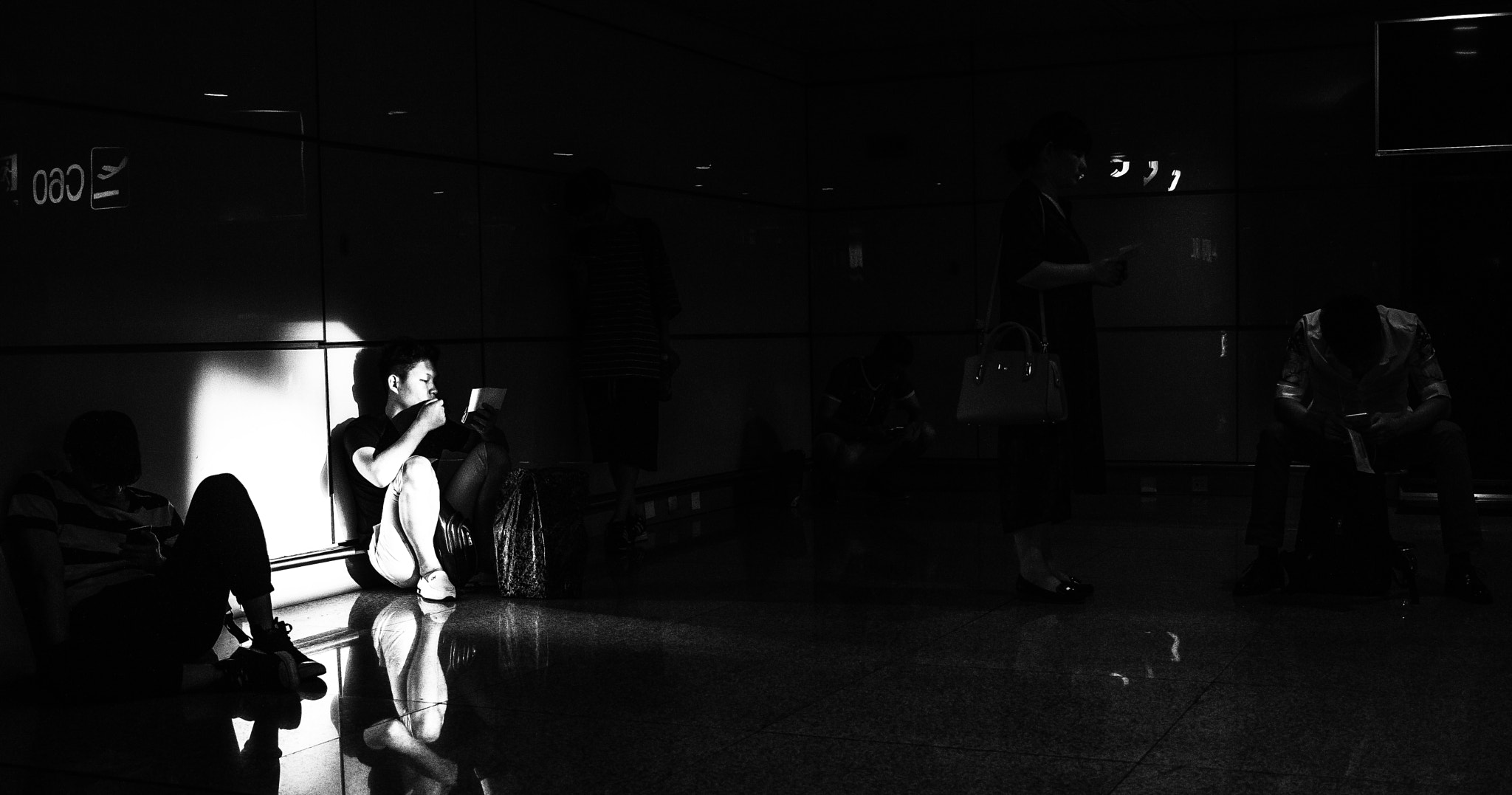 Canon EF-S 24mm F2.8 STM sample photo. Waiting for the flight photography