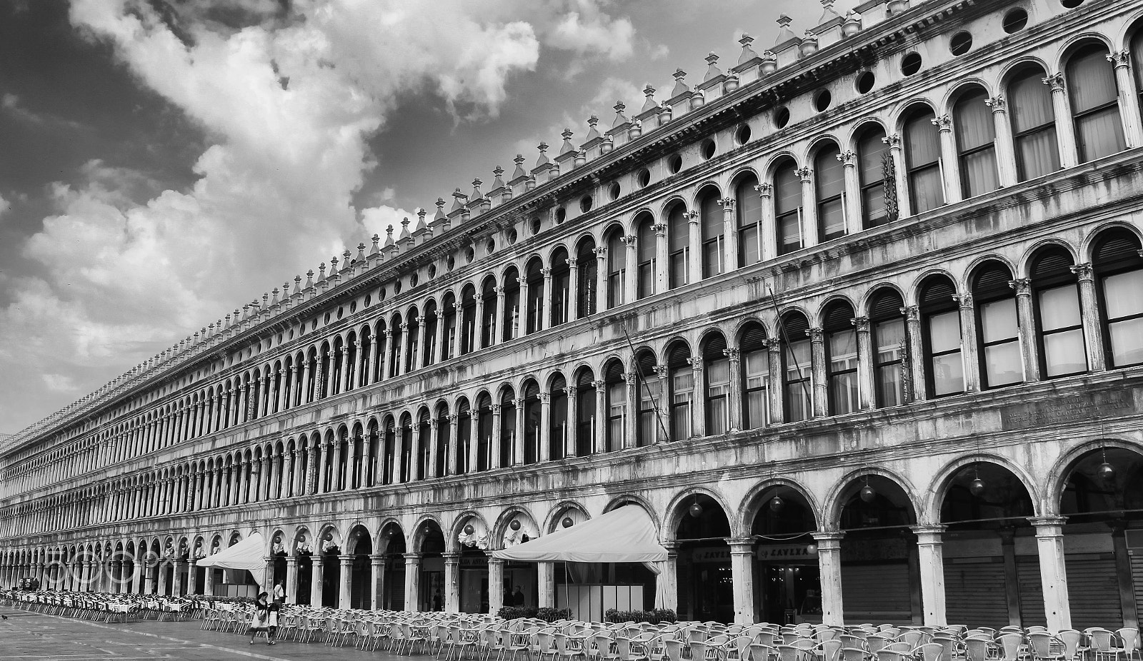 Canon EOS 100D (EOS Rebel SL1 / EOS Kiss X7) sample photo. Piazza san marco, by mauricio barbiani photography