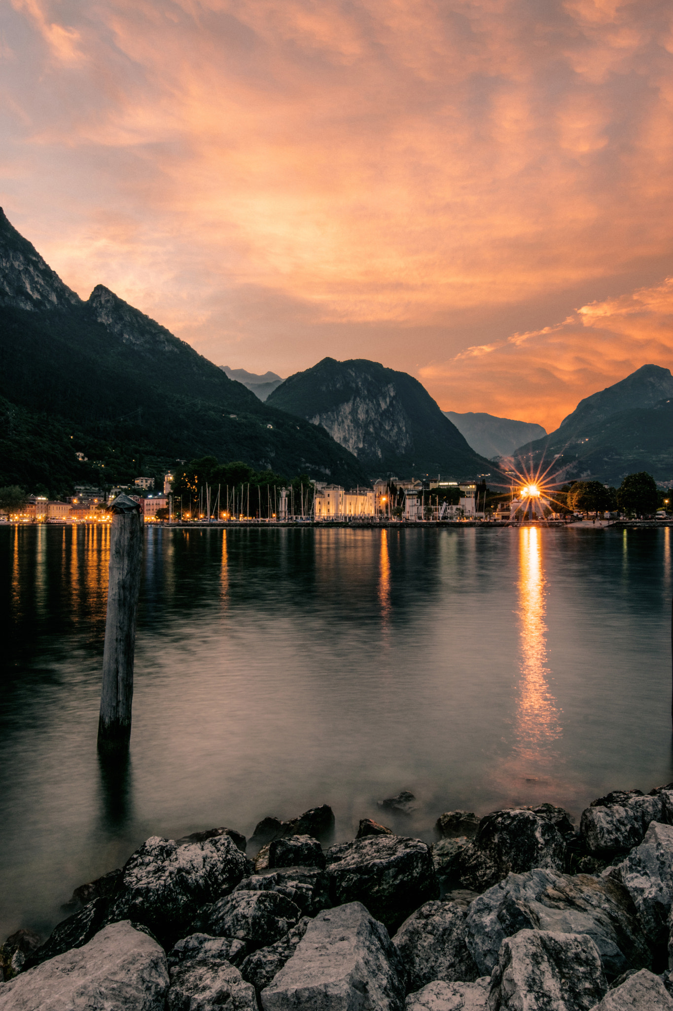 Tamron SP 15-30mm F2.8 Di VC USD sample photo. Sunset at the lake photography