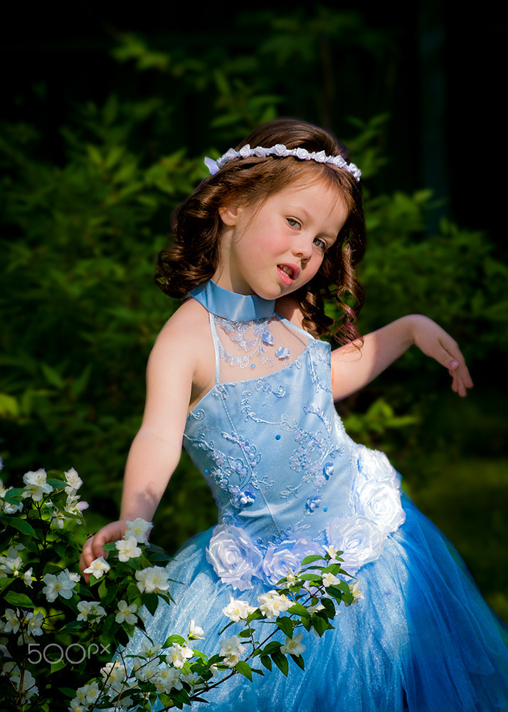 AF Zoom-Nikkor 80-200mm f/2.8 ED sample photo. Катя photography