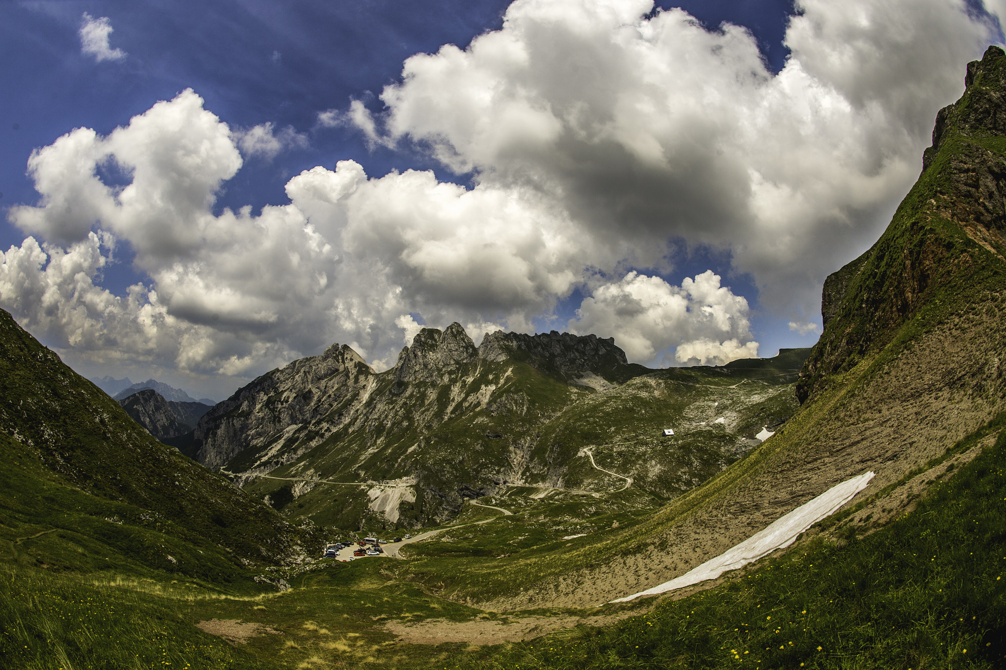 Nikon Df + Nikon AF Fisheye-Nikkor 16mm F2.8D sample photo. Cloudy alps photography