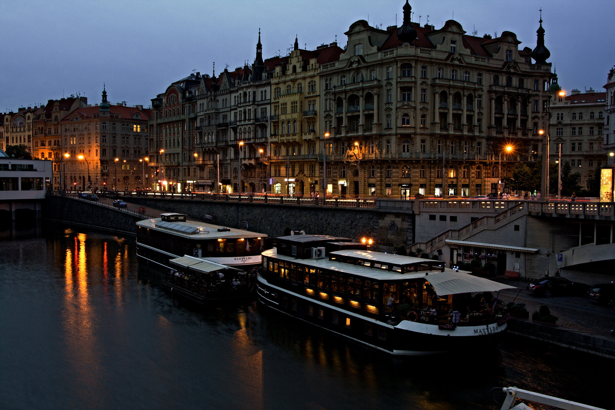 18.00 - 135.00 mm sample photo. Prague architecture photography