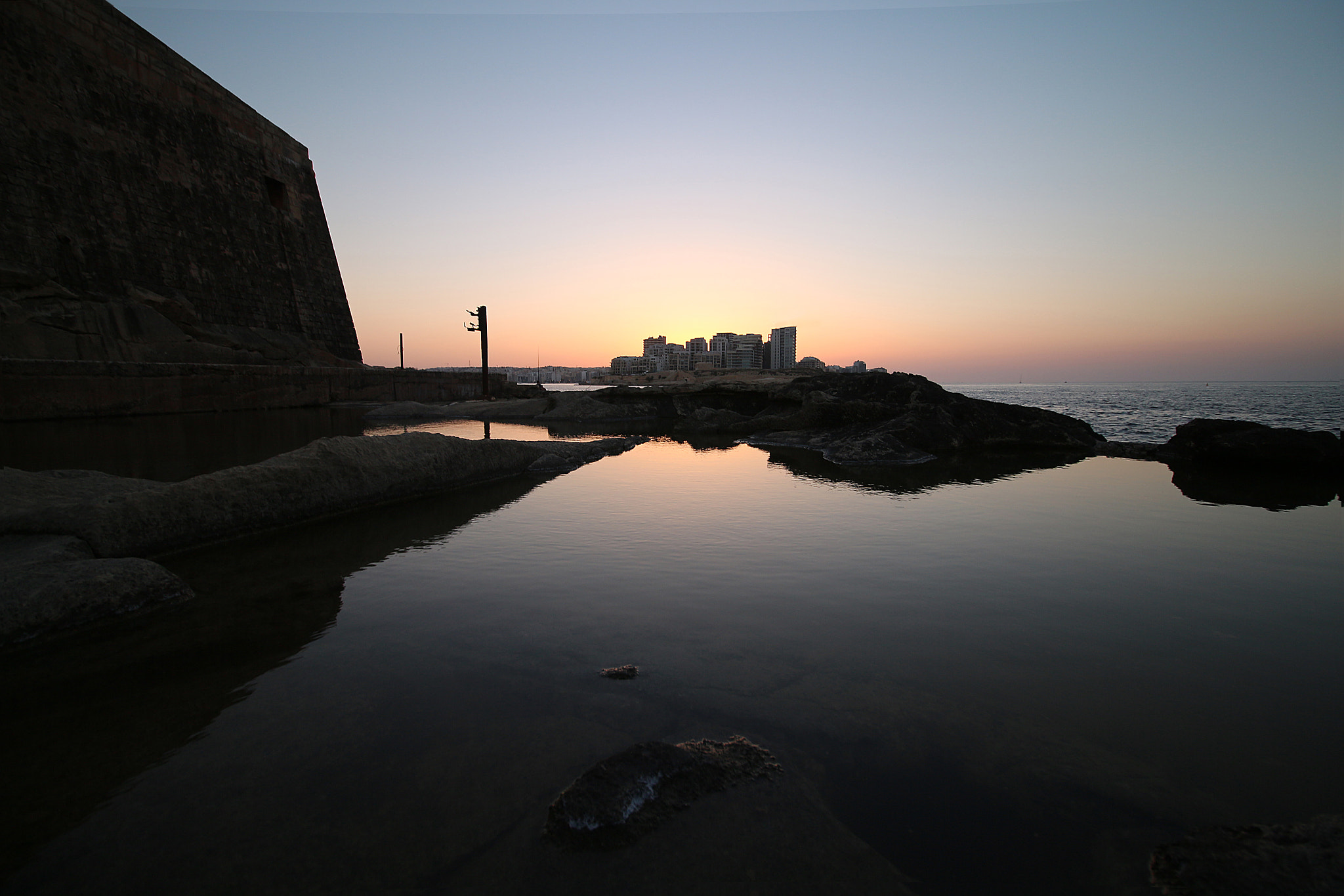 Canon EOS 650D (EOS Rebel T4i / EOS Kiss X6i) + Canon EF-S 10-18mm F4.5–5.6 IS STM sample photo. Malta sunset photography