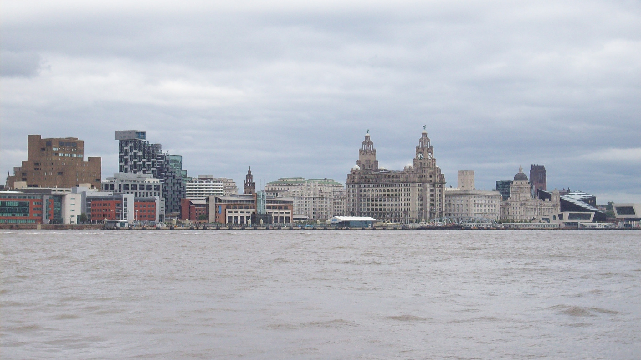 Kodak EASYSHARE M753 ZOOM DIGITAL CAMERA sample photo. Ferry across the mersey, view of liverpool waterfront, england photography