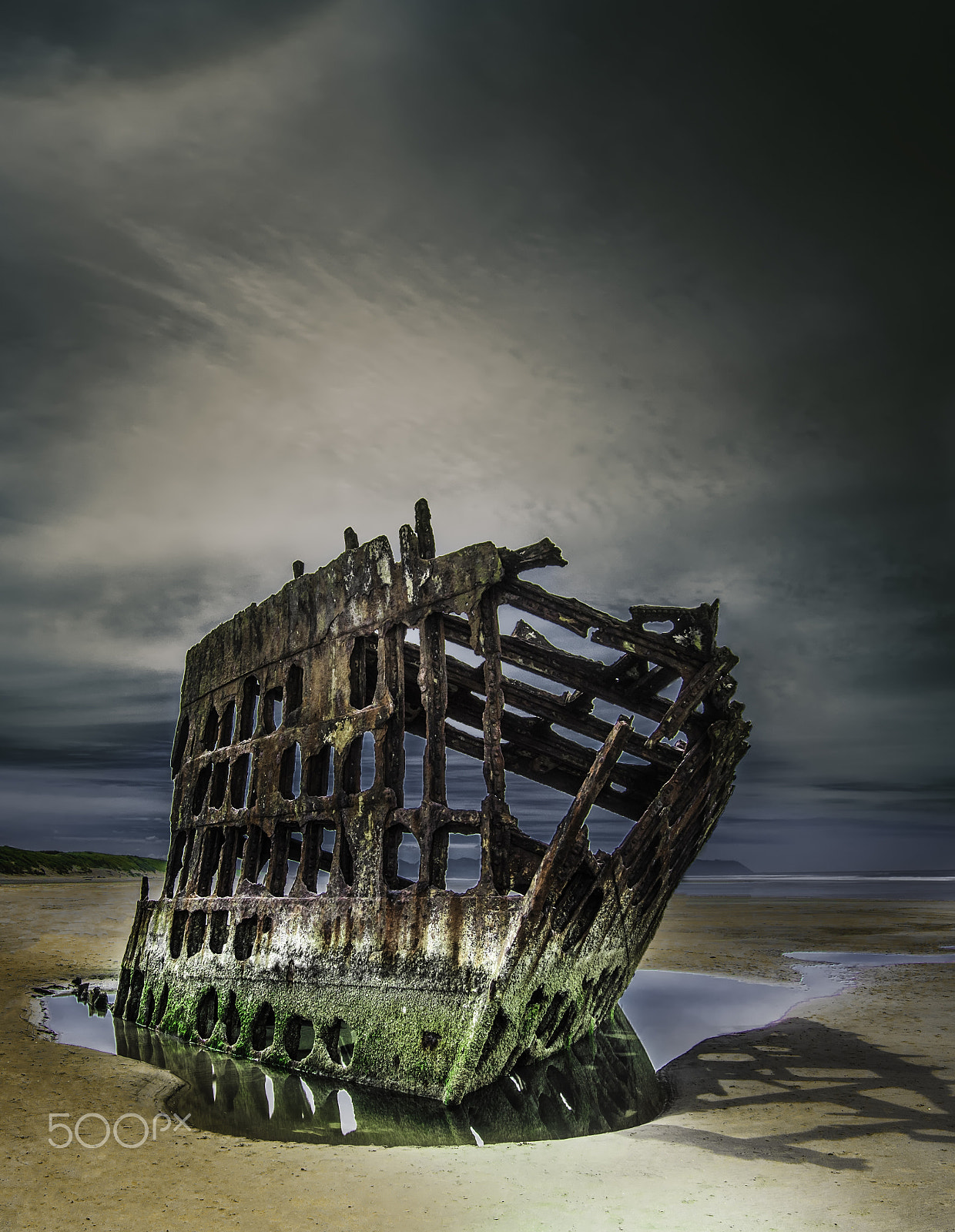 Nikon D5500 + Nikon AF-S Nikkor 14-24mm F2.8G ED sample photo. The wreck of the peter iredale photography