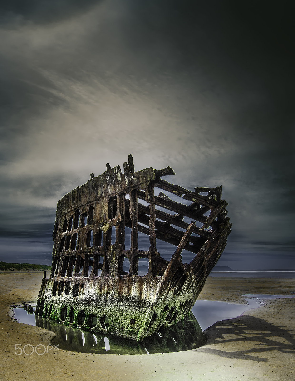 Nikon AF-S Nikkor 14-24mm F2.8G ED sample photo. The wreck of the peter iredale photography