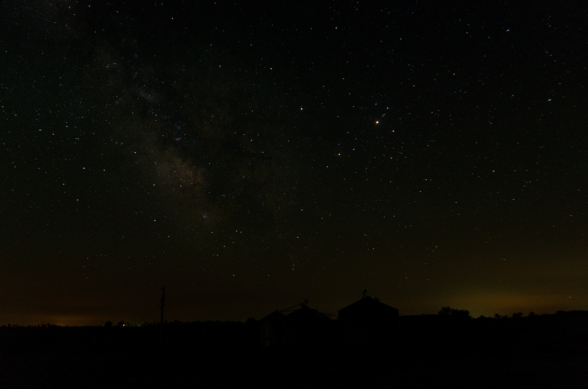 Pentax K-5 IIs sample photo. Grain bin milky way photography