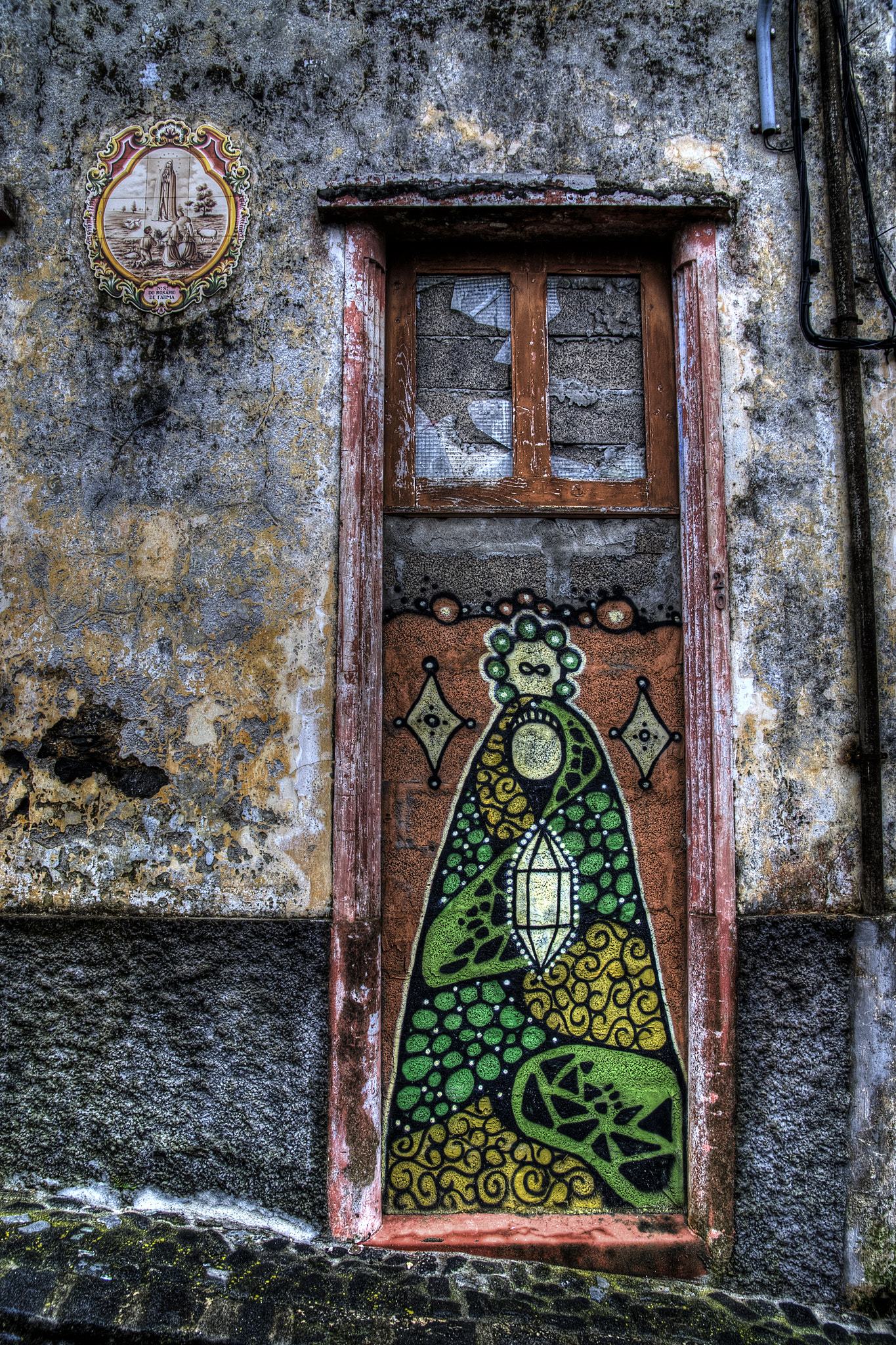 Nikon D300S sample photo. A door on a hill photography