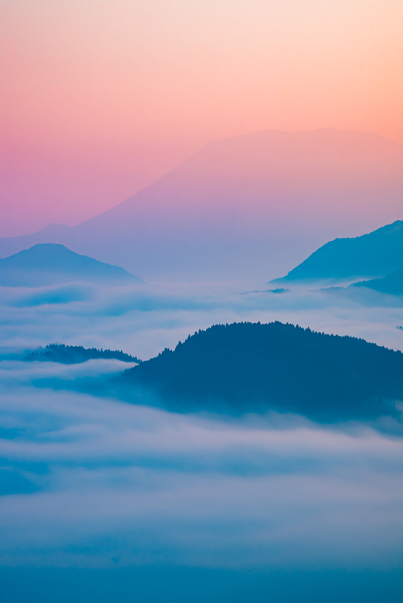 Sony 70-300mm F4.5-5.6 G SSM sample photo. Mt.daisen & sea ​​of ​​clouds photography