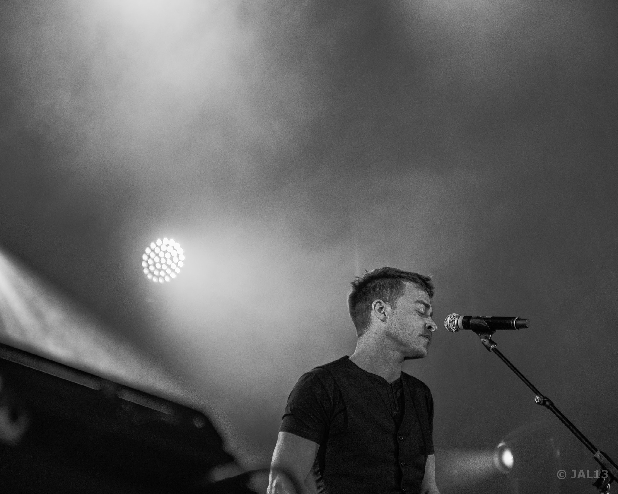 AF Zoom-Nikkor 28-85mm f/3.5-4.5 sample photo. Francofolies de montreal photography