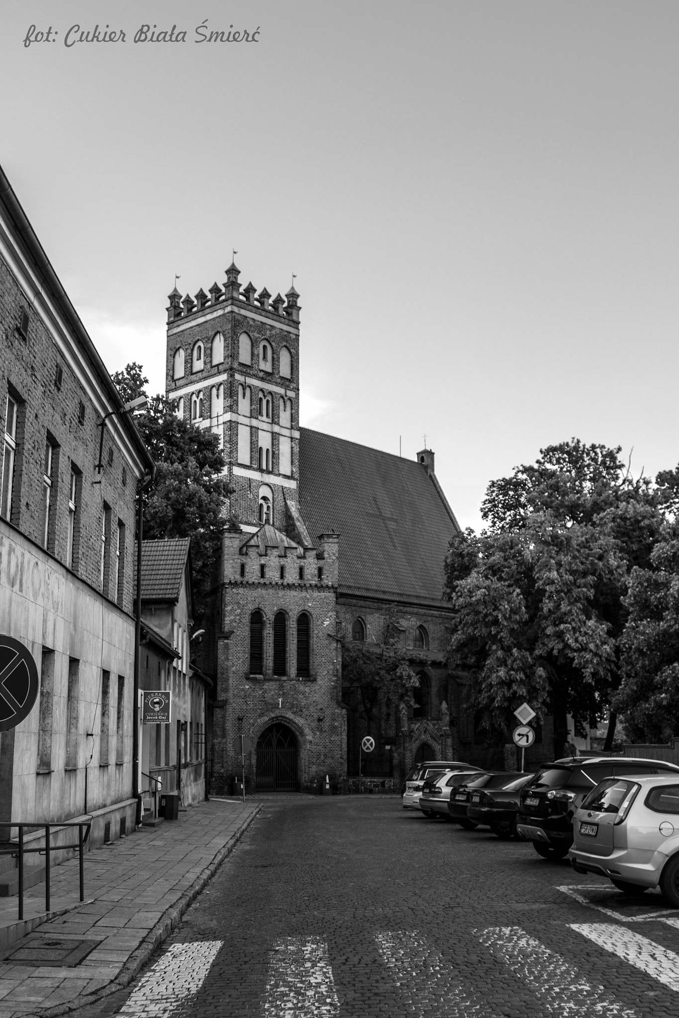 Sony Alpha DSLR-A700 + 24-70mm F2.8 sample photo. Church photography