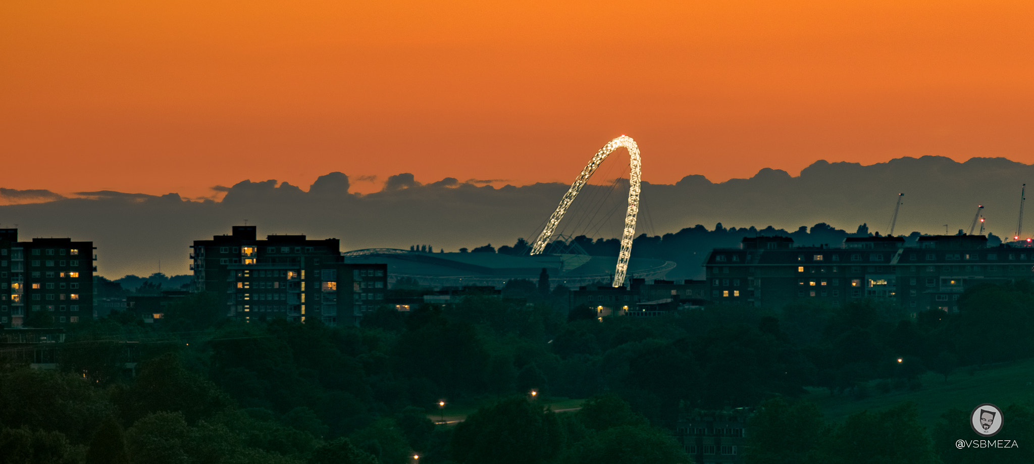 Canon EF 70-300mm F4-5.6L IS USM sample photo. The wembley stadium over primrose hill photography