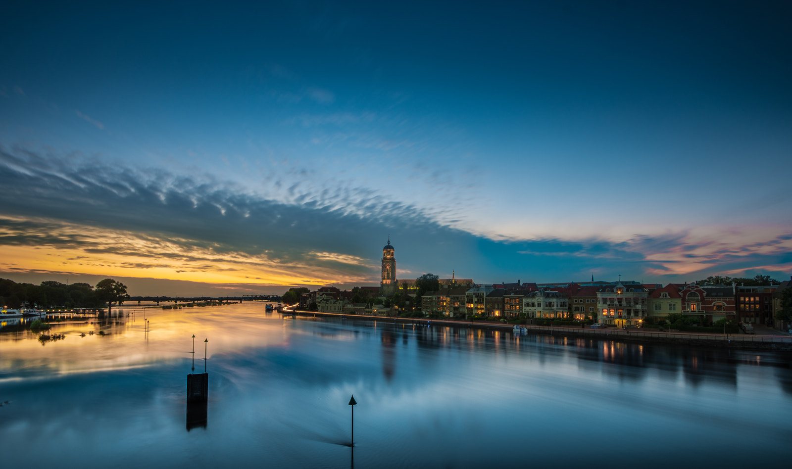 Sigma AF 10-20mm F4-5.6 EX DC sample photo. Skyline deventer @ sunset photography