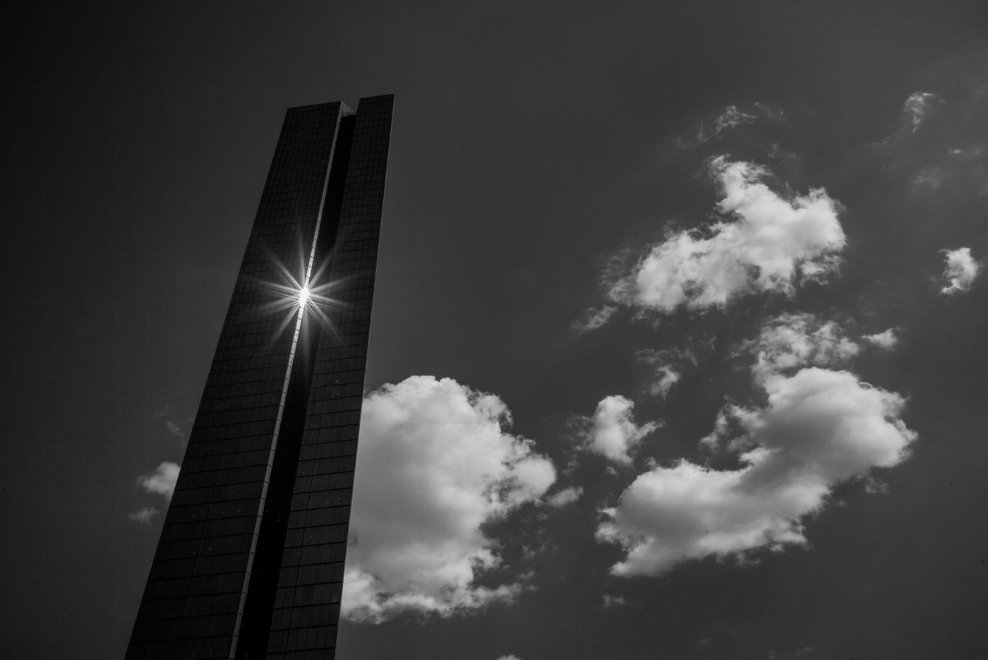 Summilux-M 1:1.4/50 sample photo. Eye of isengard photography