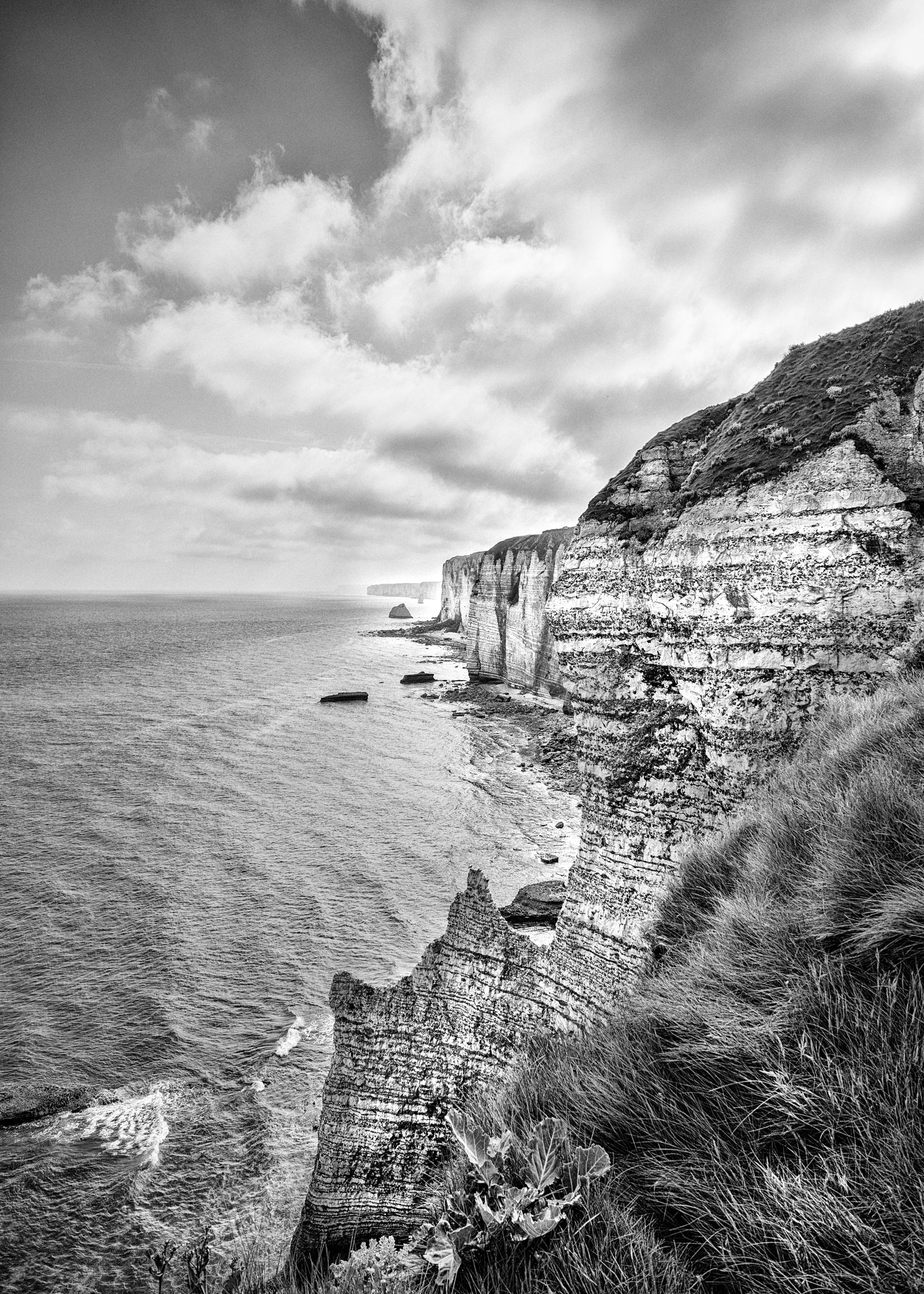 Leica Summilux-M 21mm F1.4 Asph sample photo. Cliff coast photography