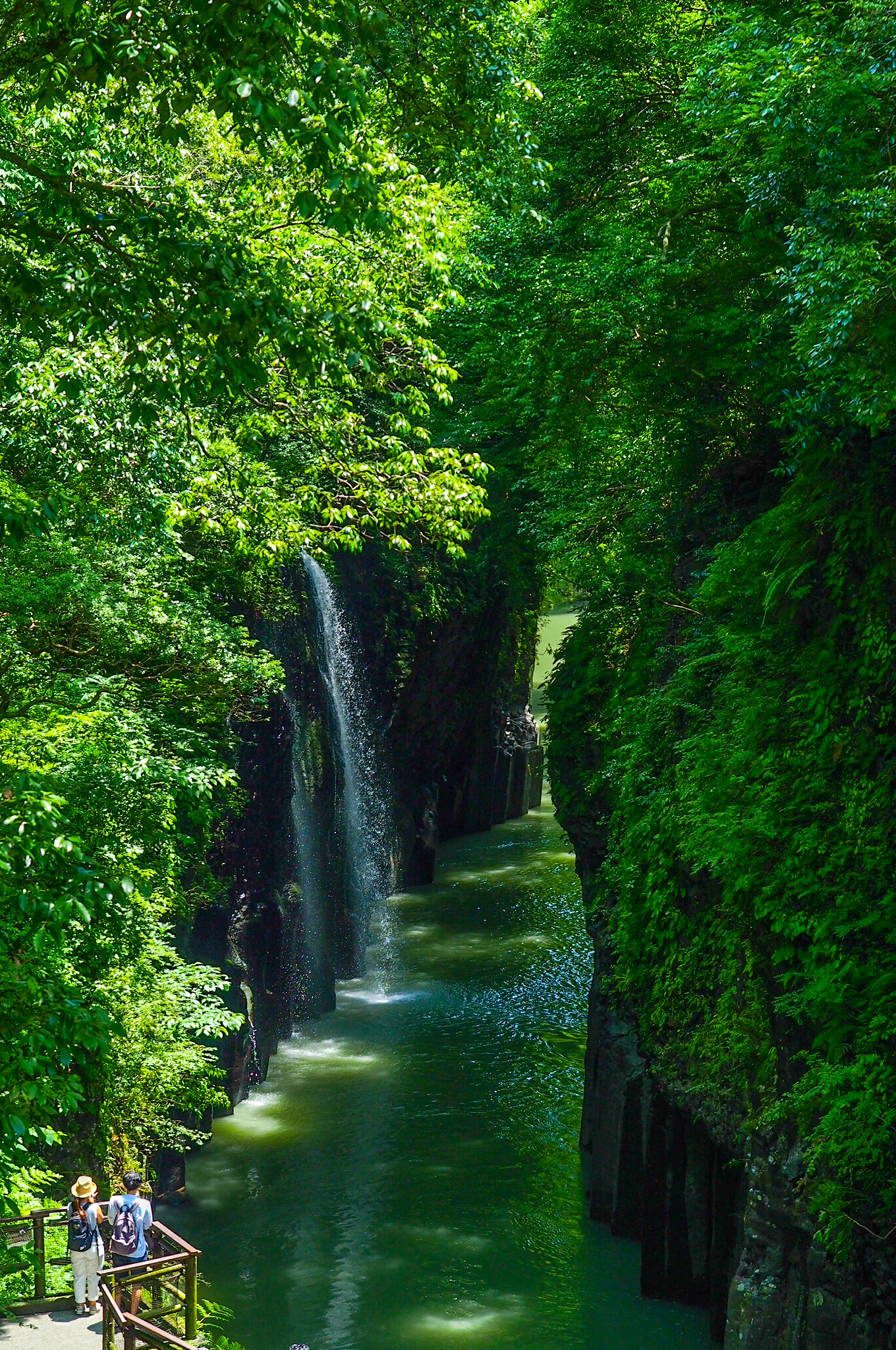 Olympus PEN E-P5 + Olympus M.Zuiko Digital ED 12-40mm F2.8 Pro sample photo. Takachiho-kyo photography