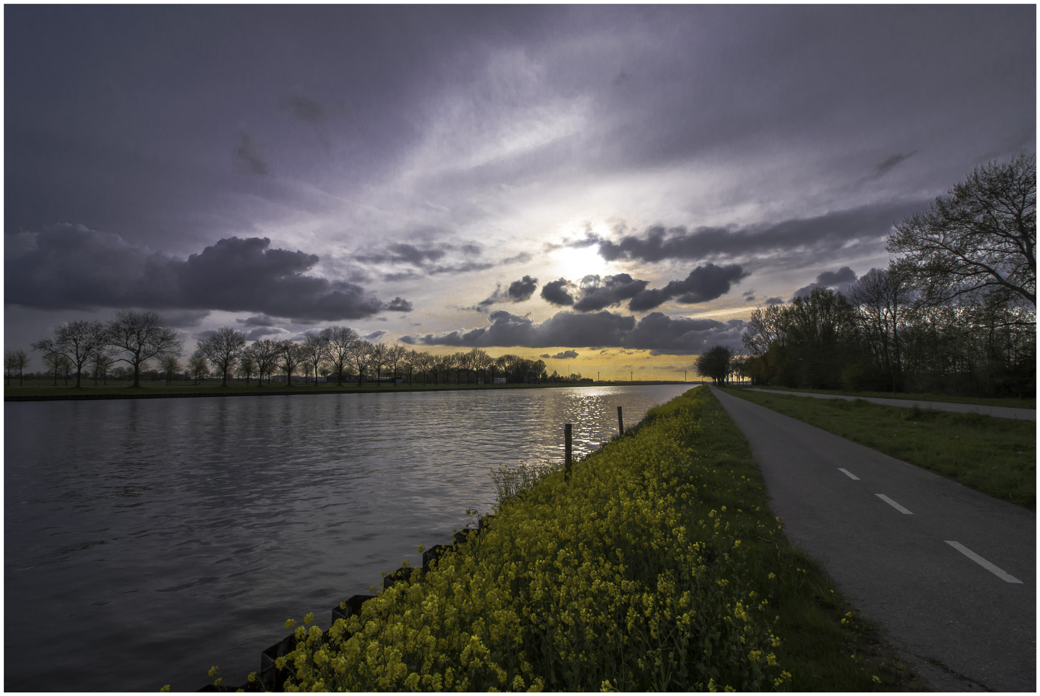 Canon EF-S 10-18mm F4.5–5.6 IS STM sample photo. Sunsets photography