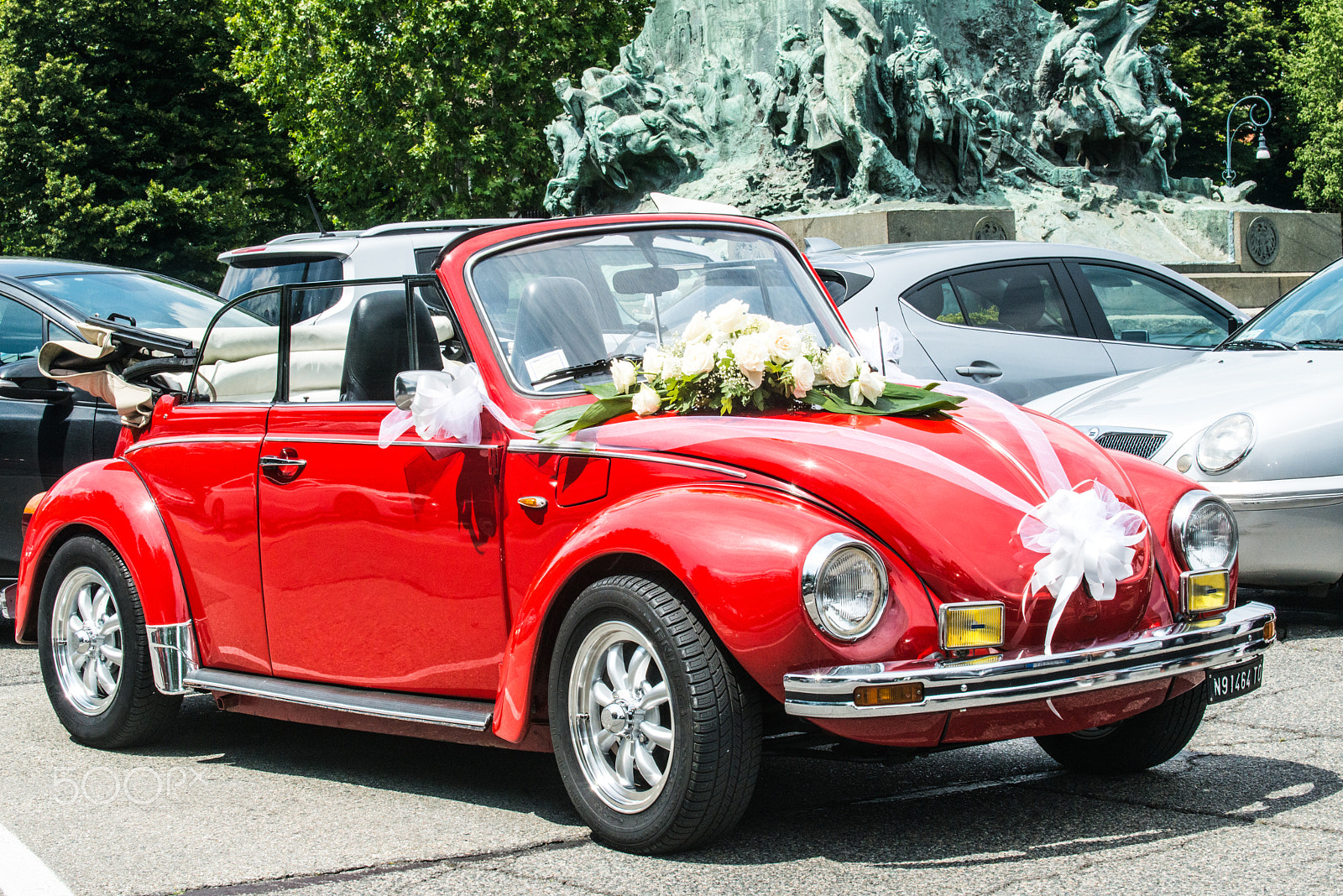 AF-S Zoom-Nikkor 80-200mm f/2.8D IF-ED sample photo. A classic - vw beetle '74 photography
