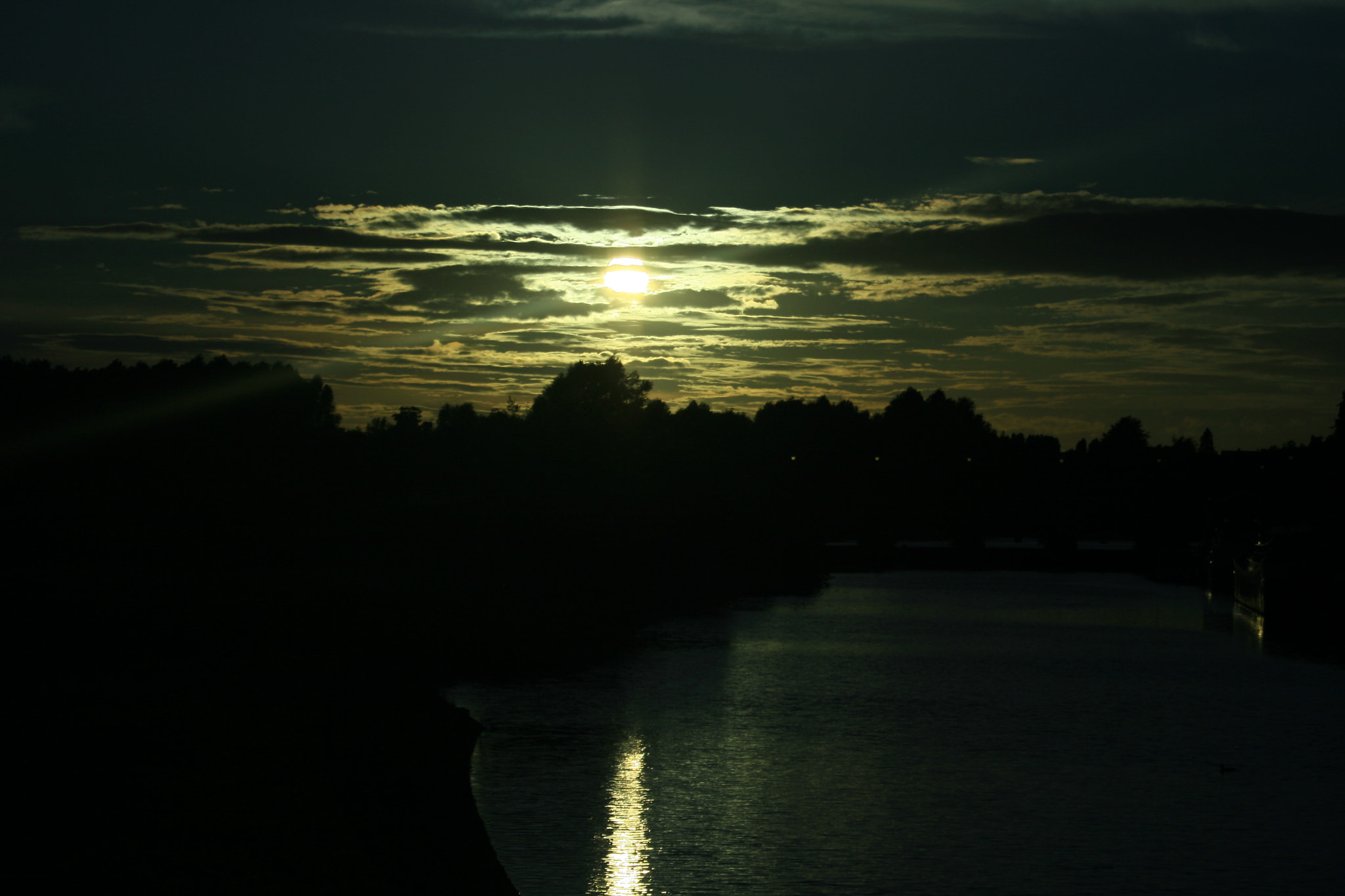Canon EF 28-80mm f/3.5-5.6 sample photo. Soleil photography