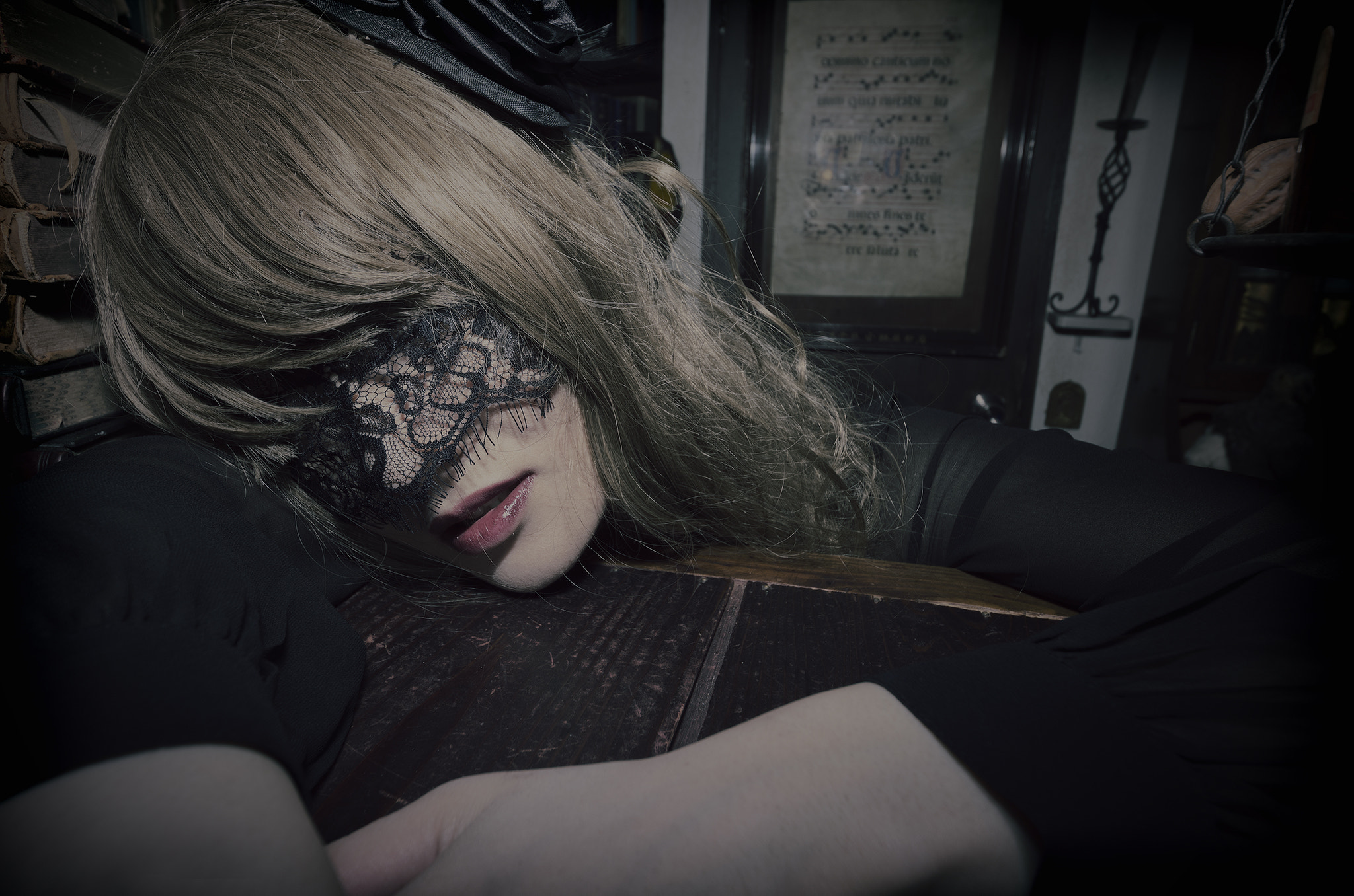 Sigma 8-16mm F4.5-5.6 DC HSM sample photo. Witch temptation photography