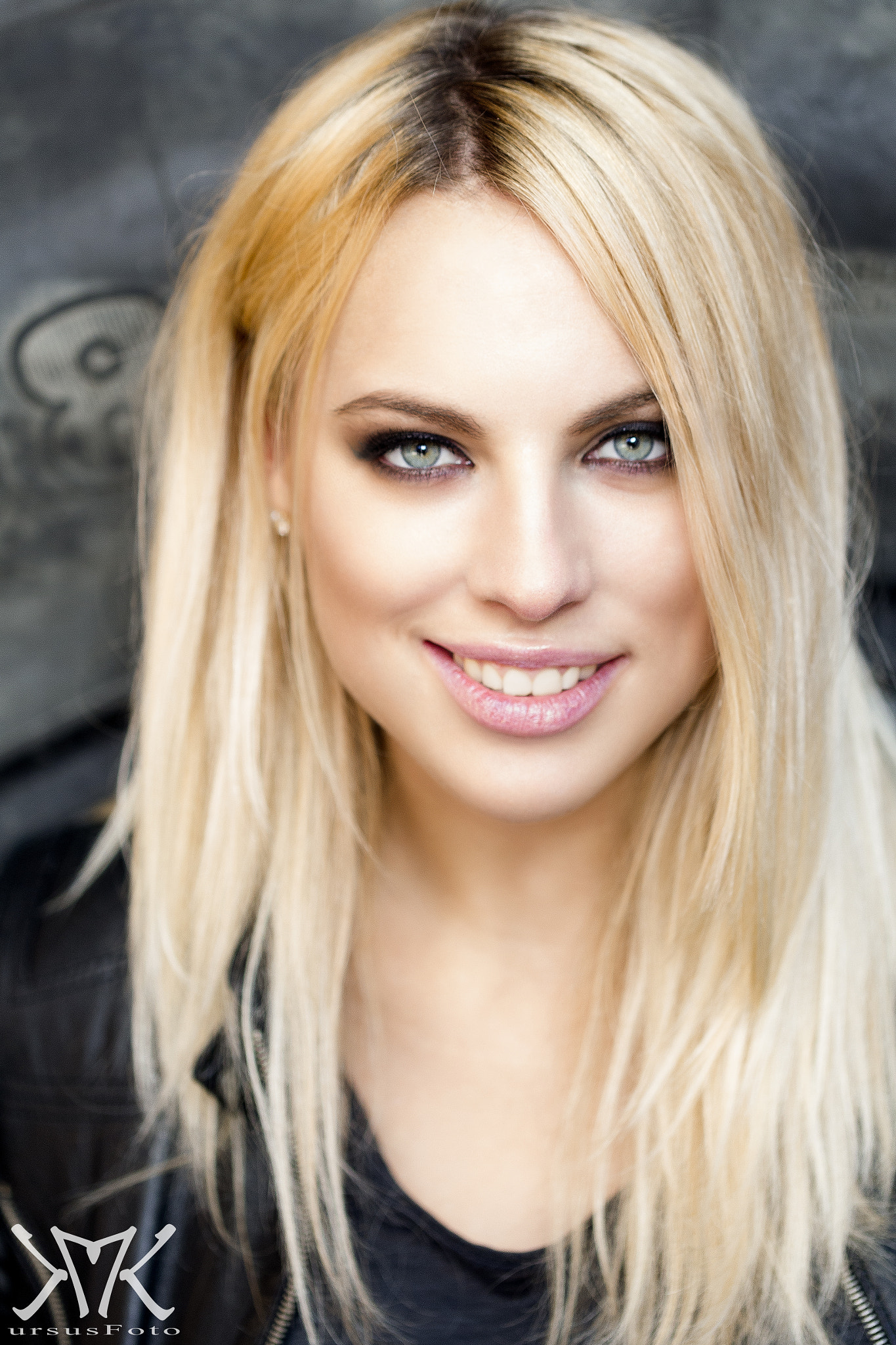 Canon EOS-1D Mark IV sample photo. The girl with blond hair photography