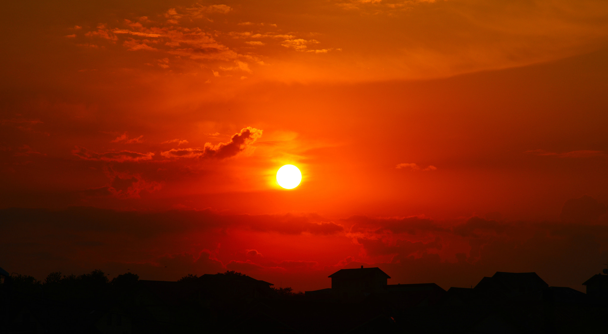 Nikon D5200 + Nikon AF-S Nikkor 200-400mm F4G ED-IF VR sample photo. Sunset from my terrace photography