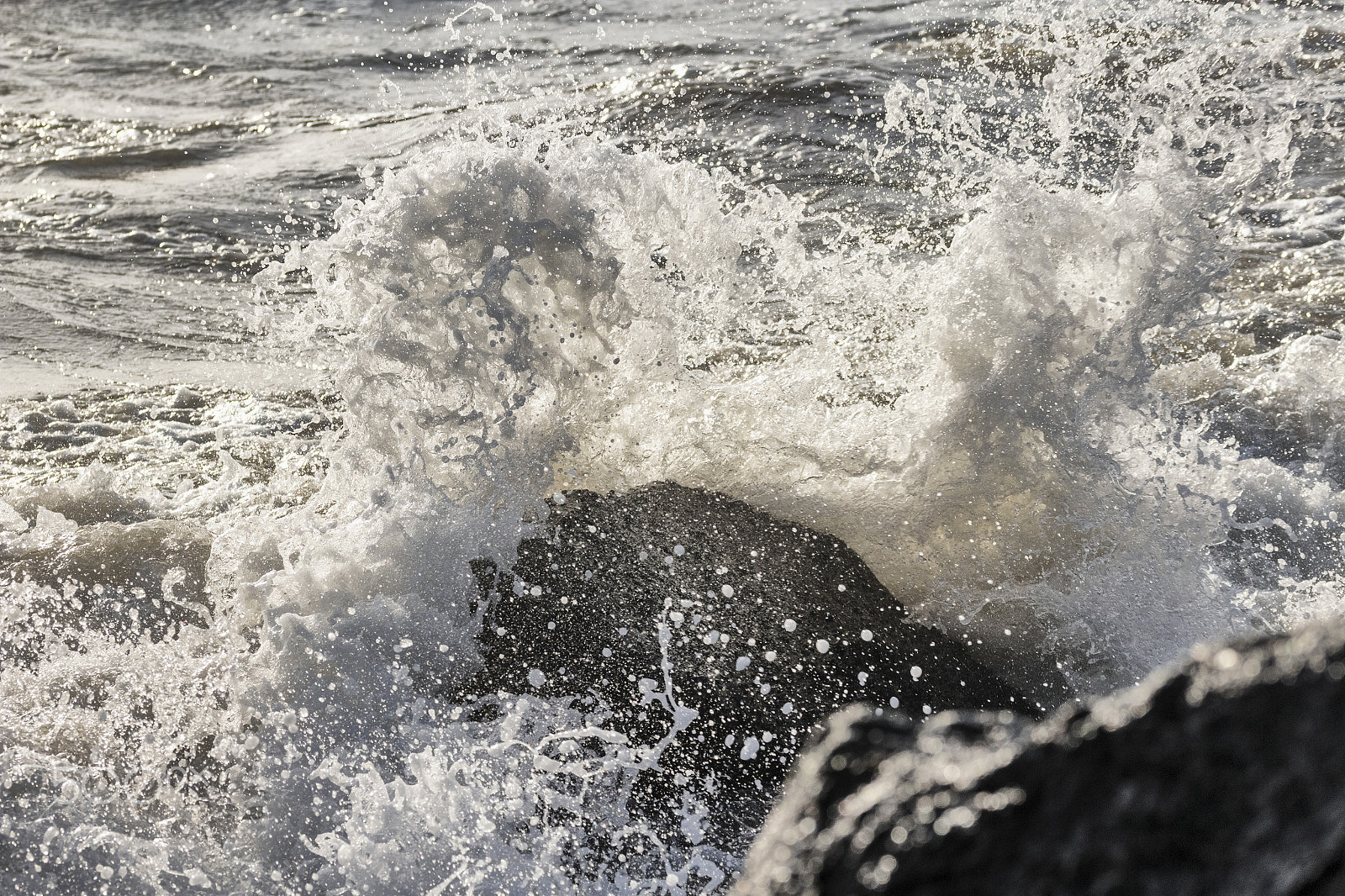 Sigma 105mm F2.8 EX DG OS HSM sample photo. Waves photography