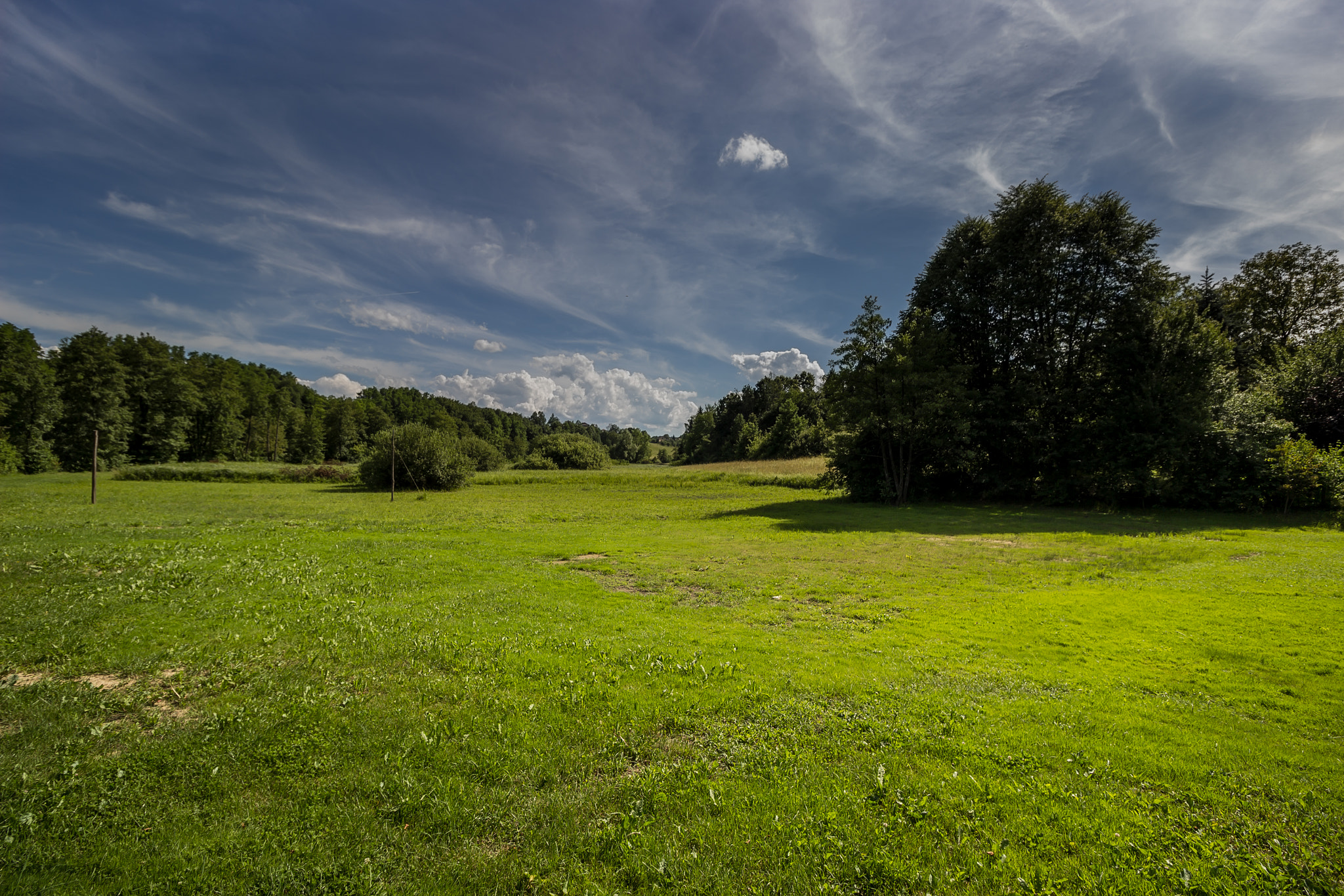 Canon EF-S 10-18mm F4.5–5.6 IS STM sample photo. Countryside landscape photography