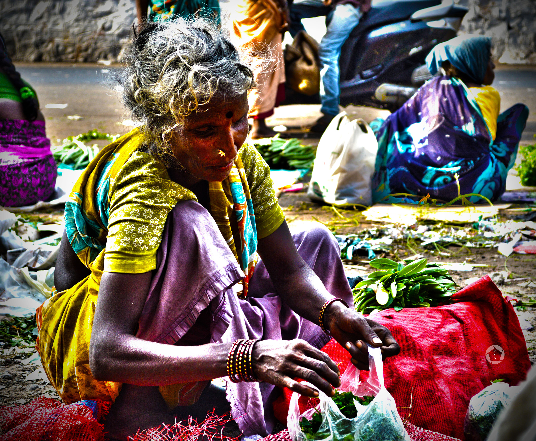AF Zoom-Nikkor 35-135mm f/3.5-4.5 sample photo. Indian herb seller photography