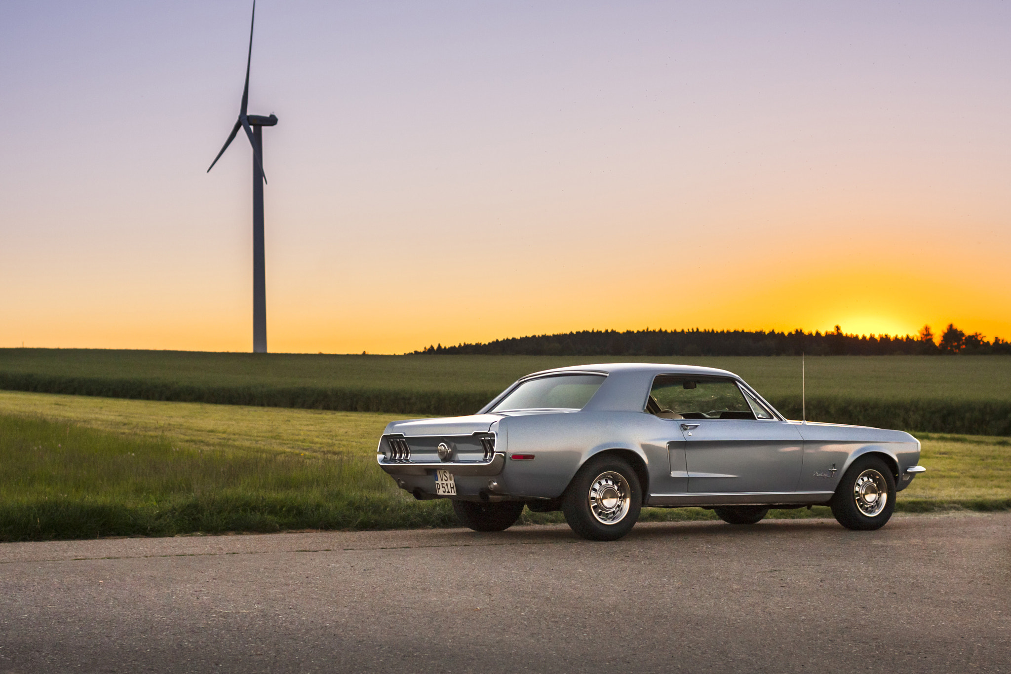 Canon EOS 40D + Canon EF 35mm F1.4L USM sample photo. 68 mustang photography