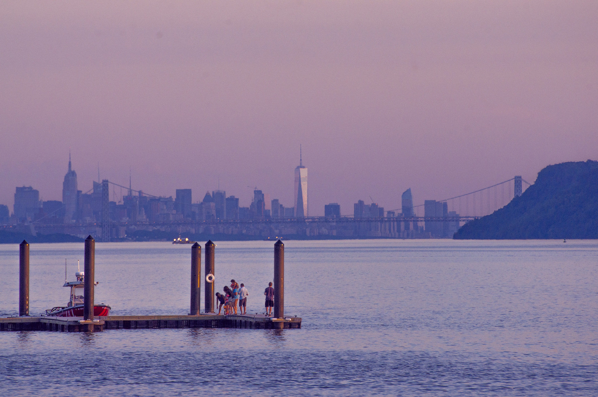 Pentax K-x sample photo. Manhattan from up the river photography