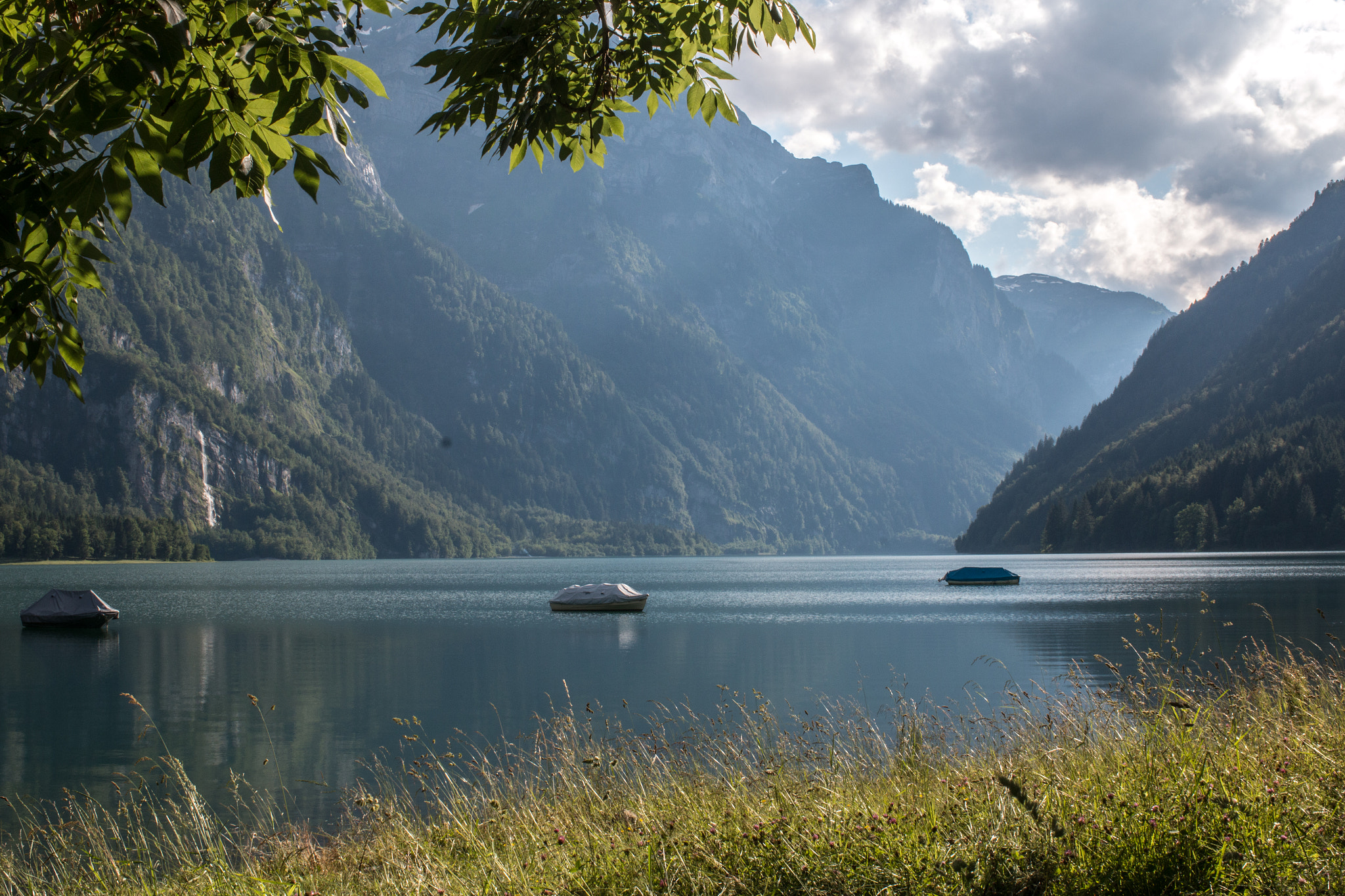 Canon EOS 70D + Canon EF 35mm F1.4L USM sample photo. Summer lake photography