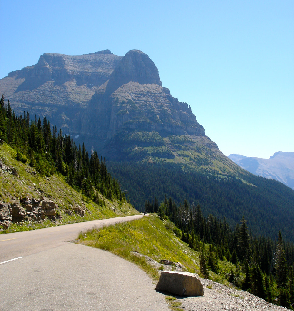 Sony DSC-W1 sample photo. Going to the sun road photography