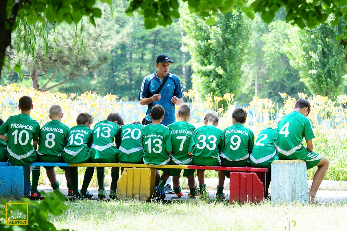 Nikon D300S sample photo. Football photography