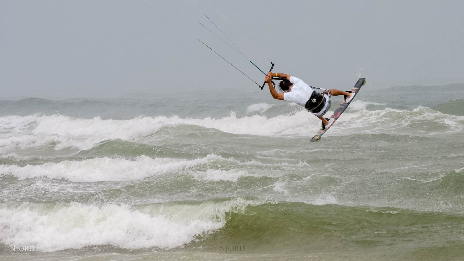 AF Zoom-Nikkor 80-200mm f/2.8 ED sample photo. Kite championship in surfers paradise photography