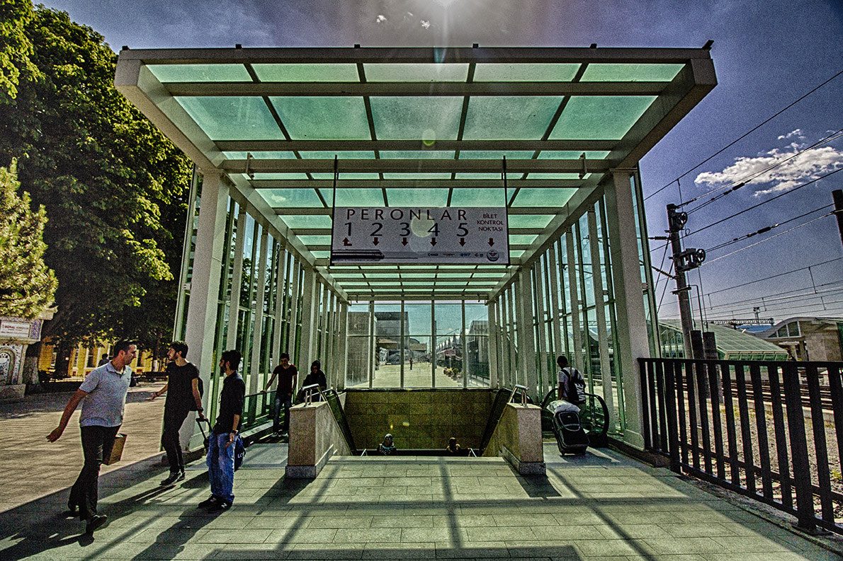 Canon EF-S 10-18mm F4.5–5.6 IS STM sample photo. Train station photography