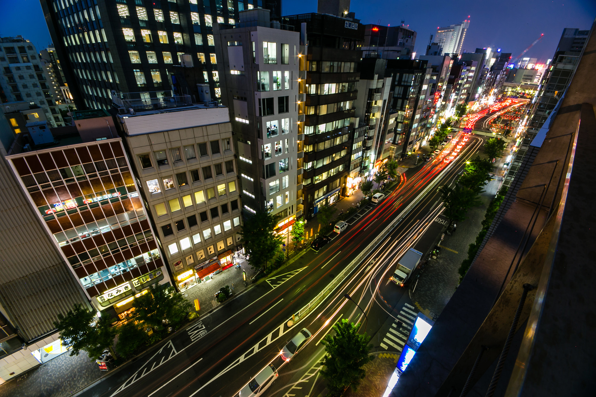 Canon EOS 6D + Sigma 10-20mm F4-5.6 EX DC HSM sample photo. Street at night photography