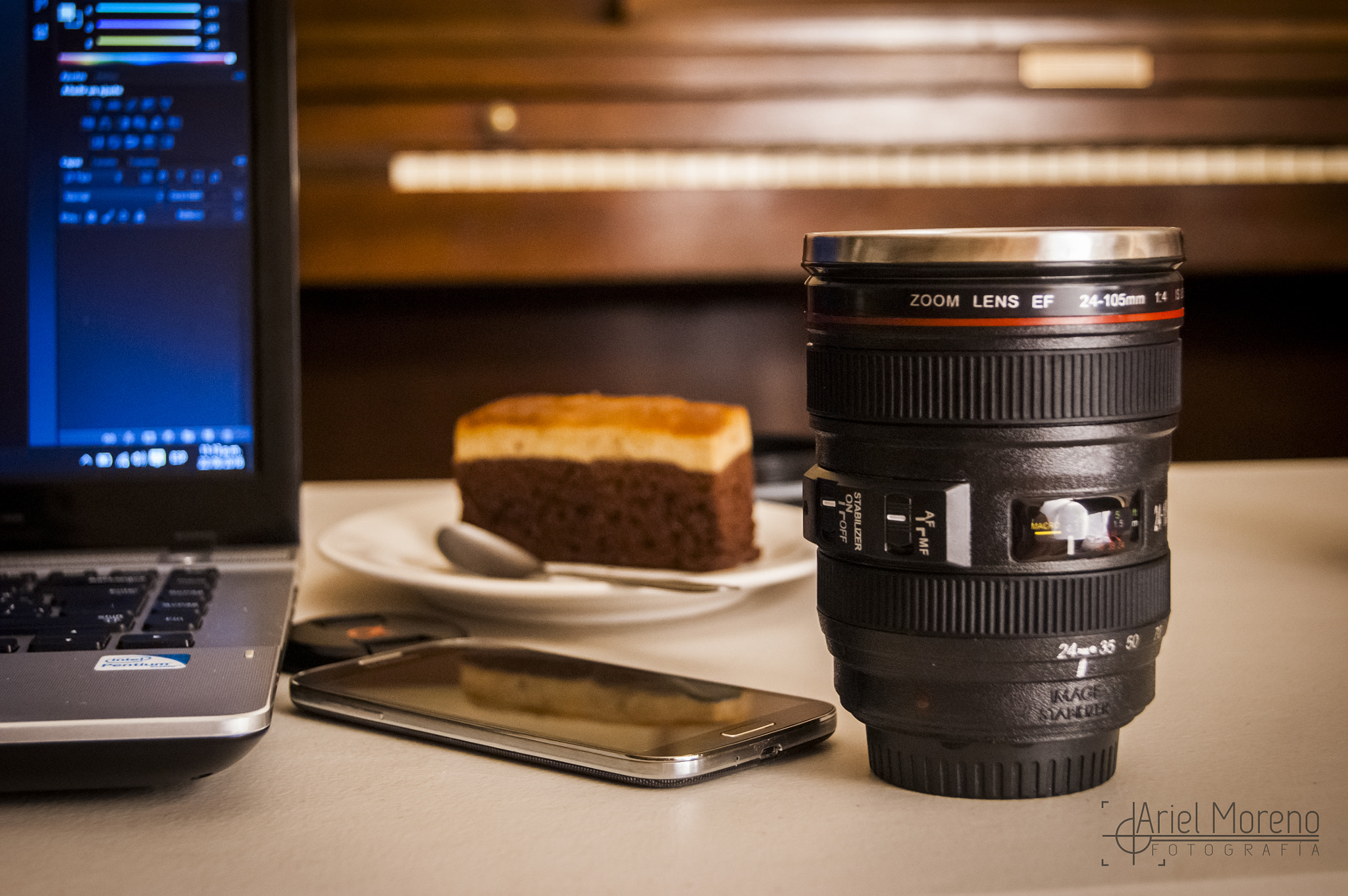 Sony Alpha DSLR-A290 + Sony DT 18-55mm F3.5-5.6 SAM sample photo. Lens cup photography
