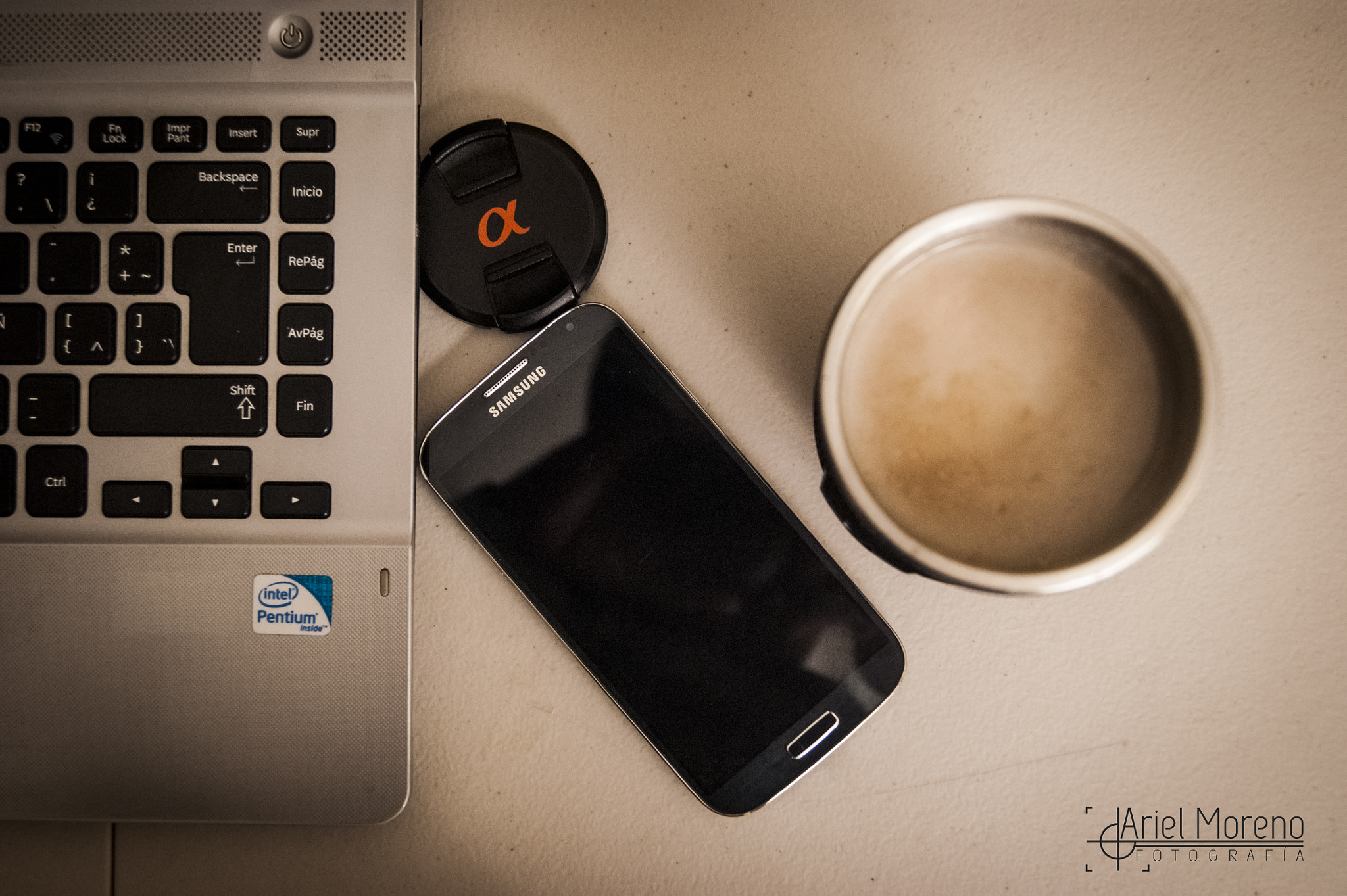 Sony Alpha DSLR-A290 + Sony DT 18-55mm F3.5-5.6 SAM sample photo. Lens cup photography