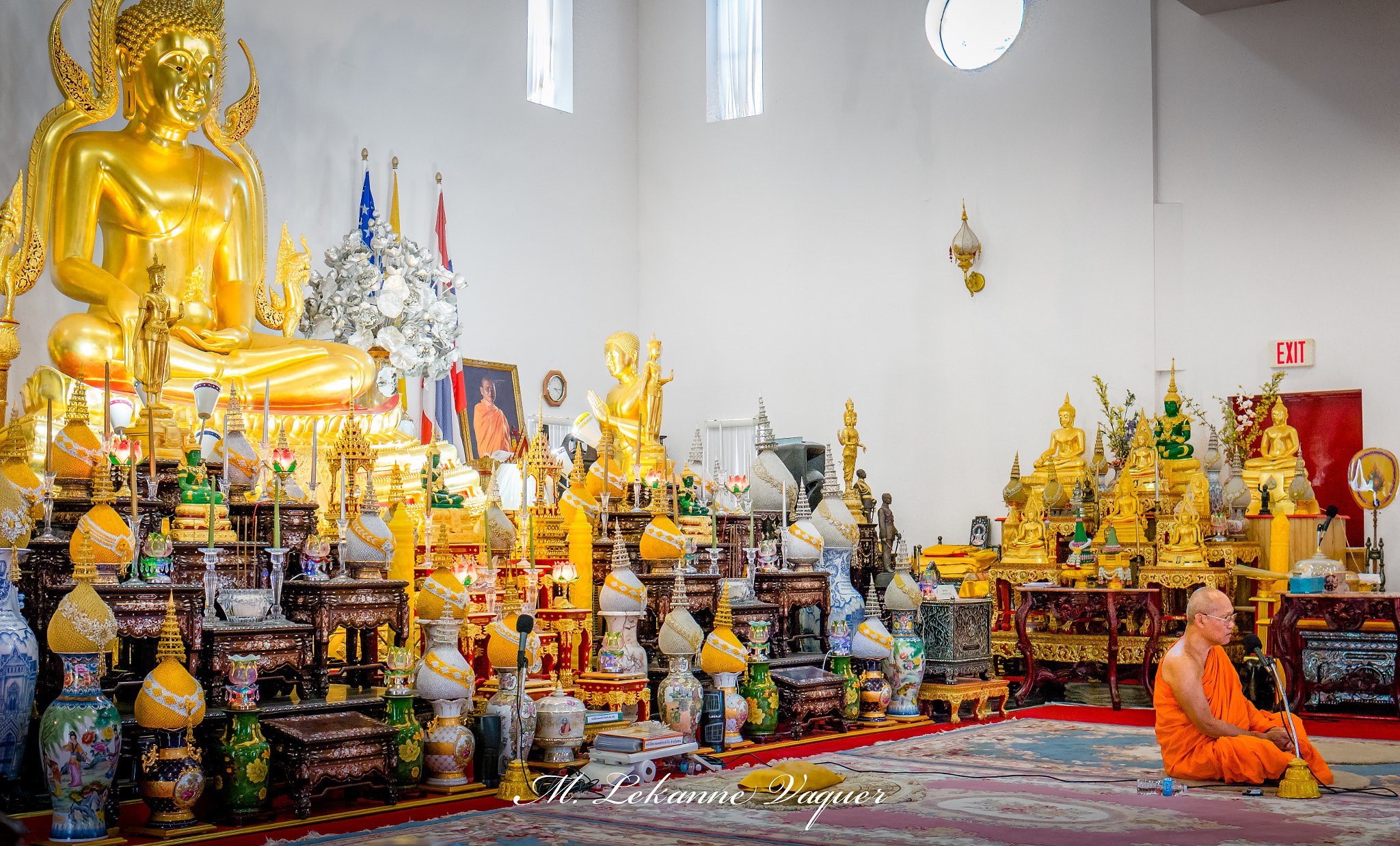 Samsung NX300 + Samsung NX 30mm F2 Pancake sample photo. Wat buddharangsi buddhist temple photography