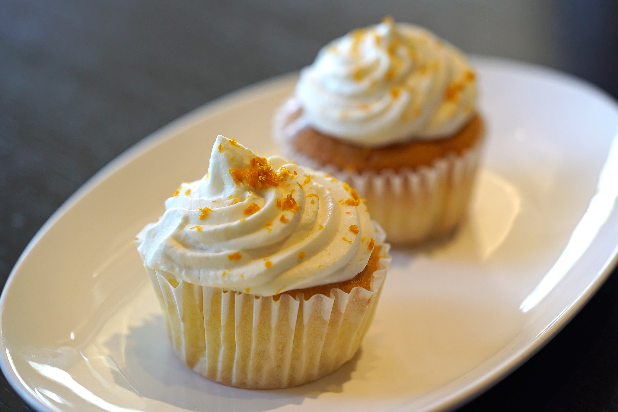 Sony a7S II + Sony FE 90mm F2.8 Macro G OSS sample photo. Omg creamsicle cupcake fs photography
