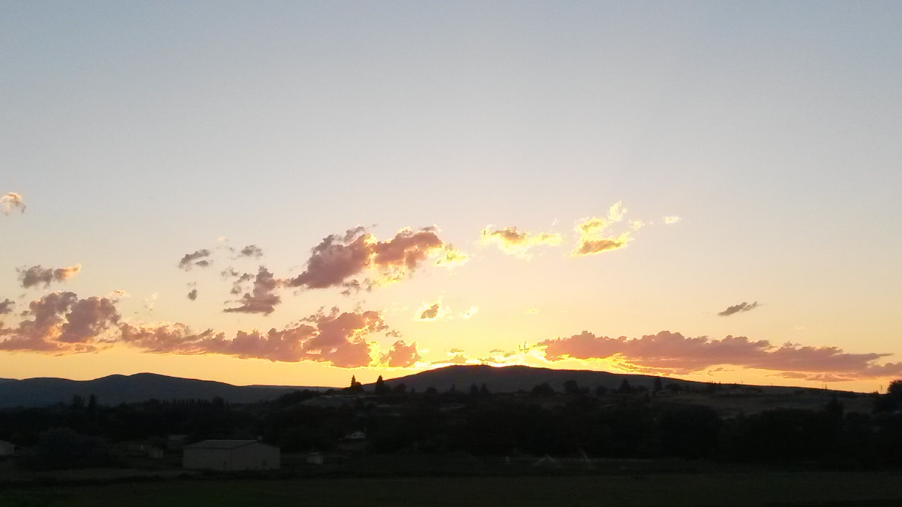 Samsung Galaxy S4 Active sample photo. End of day burst photography