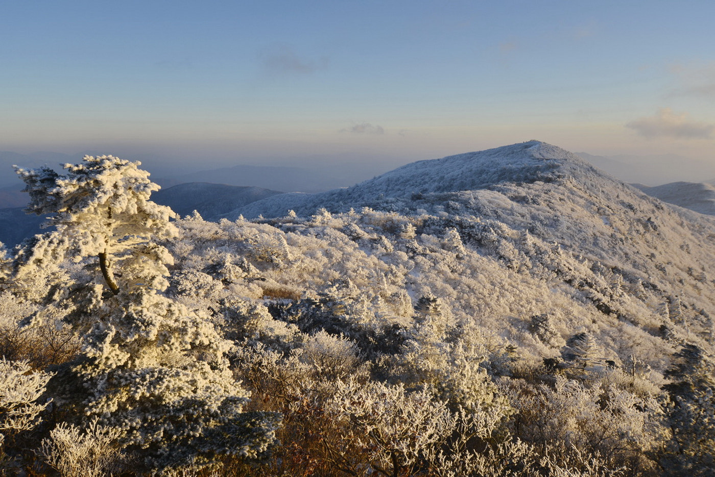 Sigma 12-24mm F4.5-5.6 EX DG Aspherical HSM sample photo. Mt. deogyu photography