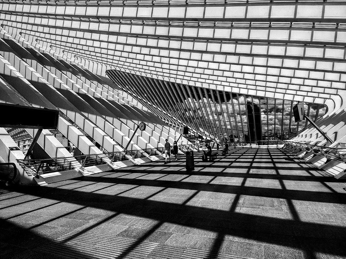 Olympus PEN-F sample photo. Light and shadows photography