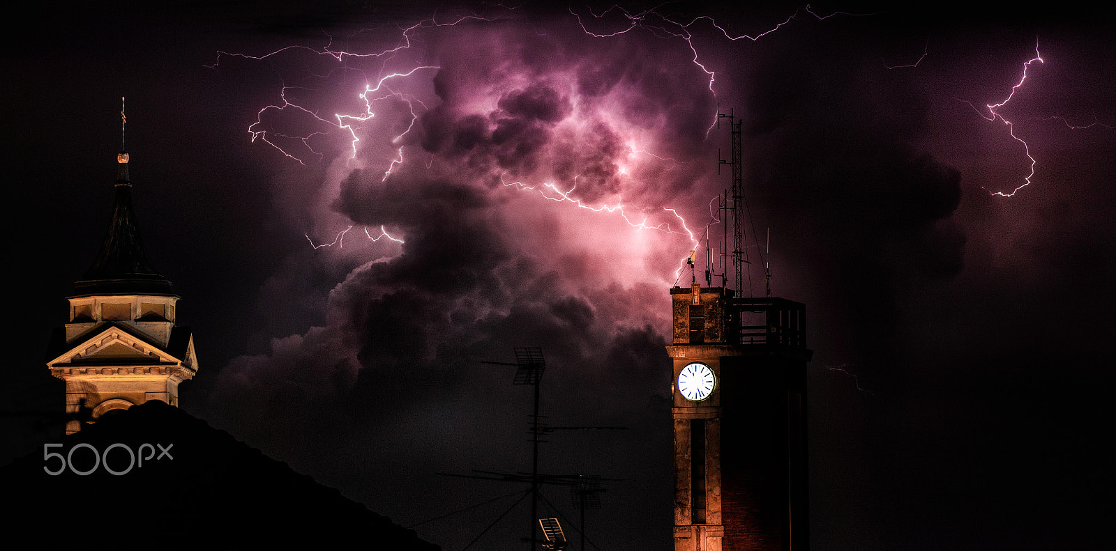 Canon EOS 650D (EOS Rebel T4i / EOS Kiss X6i) sample photo. Lightning over the city photography