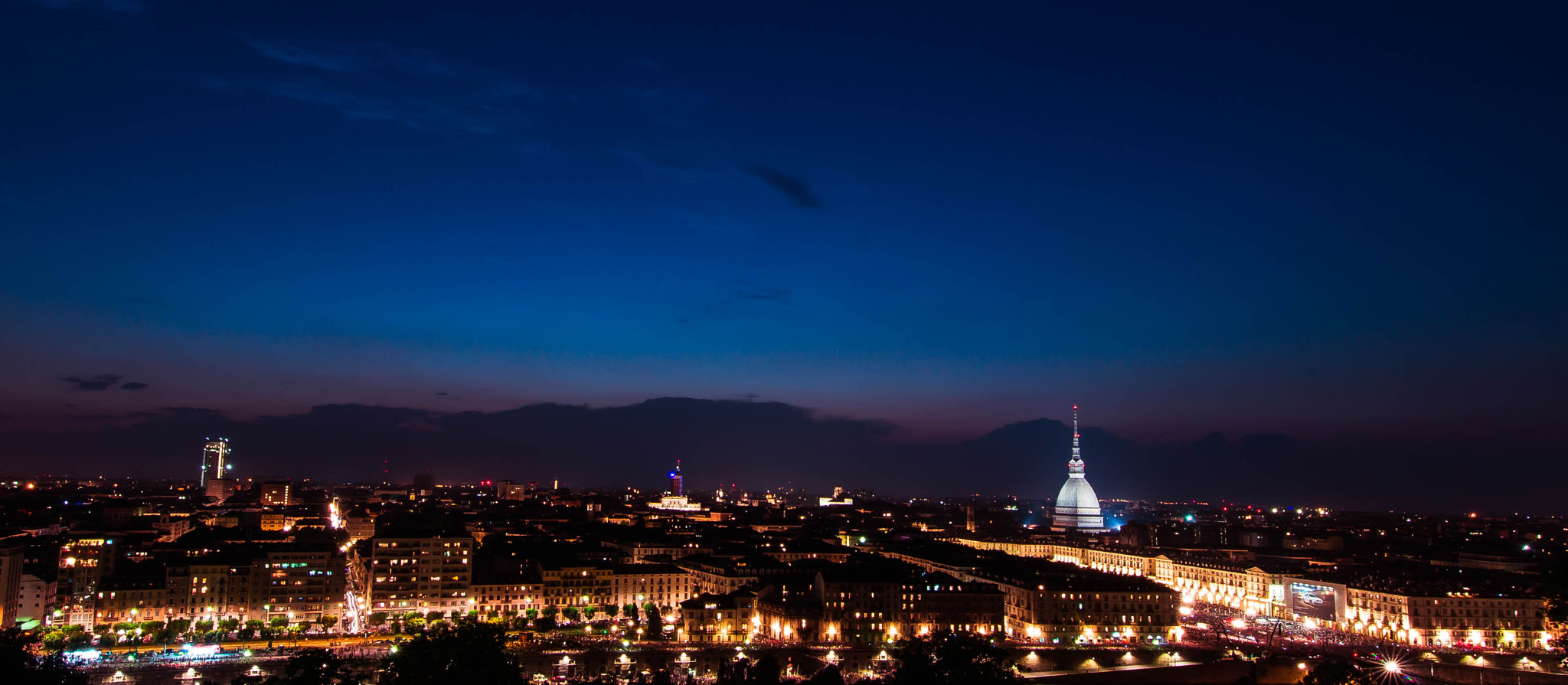 Nikon D3100 sample photo. Urban blue hour... photography